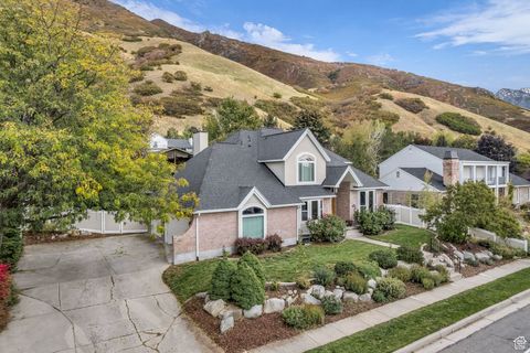 Tiny photo for 8027 S TOP OF THE WORLD DR, Cottonwood Heights, UT 84121 (MLS # 2117981)