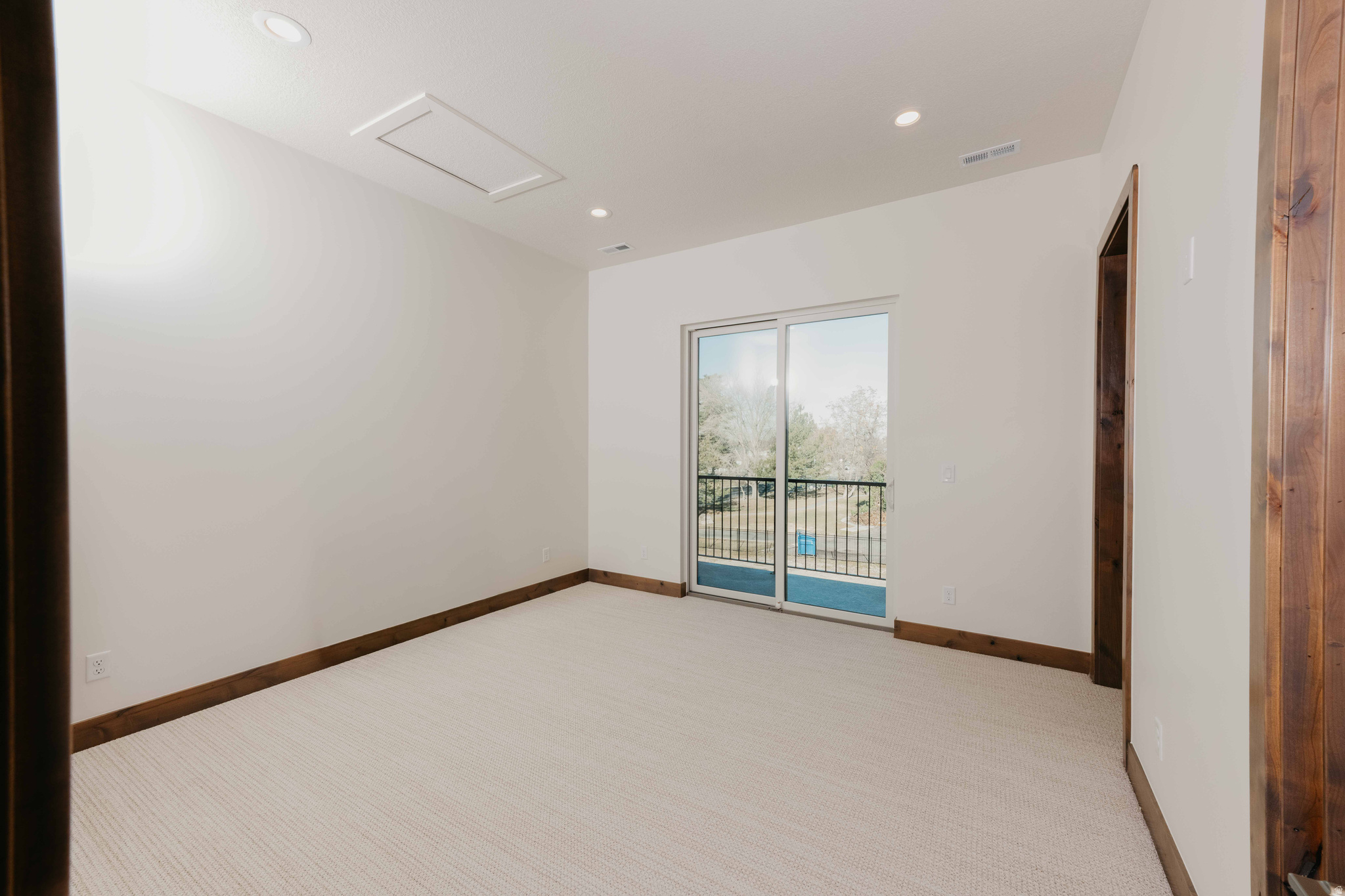 BASE 45 - Residential