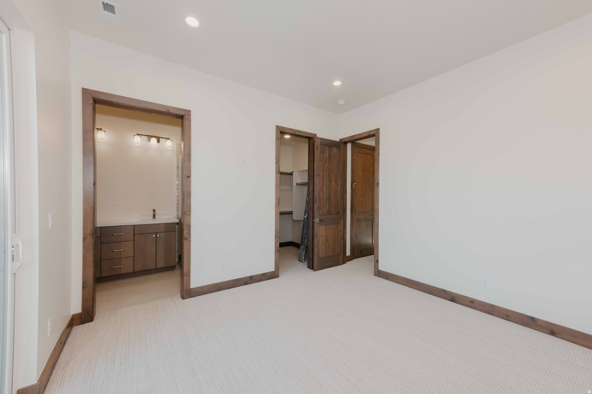 BASE 45 - Residential