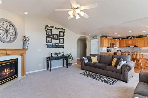 Tiny photo for 523 E 3600 N, North Ogden, UT 84414 (MLS # 2146354)