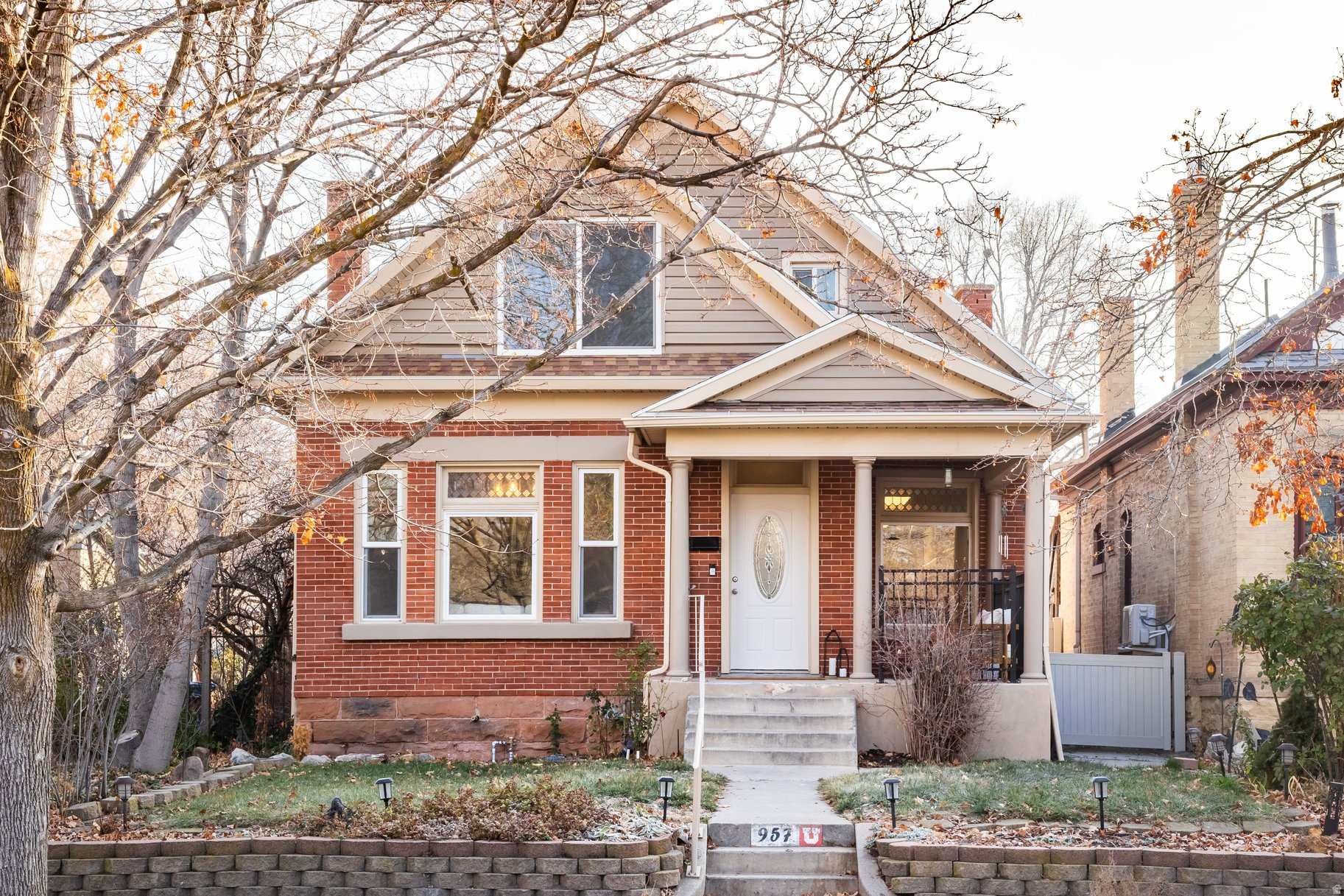 HAMPTONS - Residential