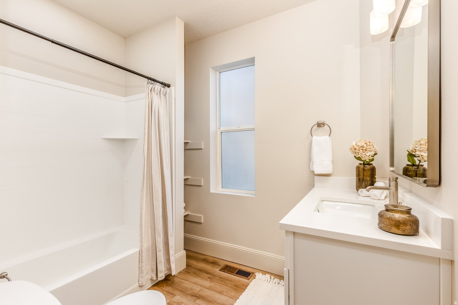 HAMPTONS - Residential