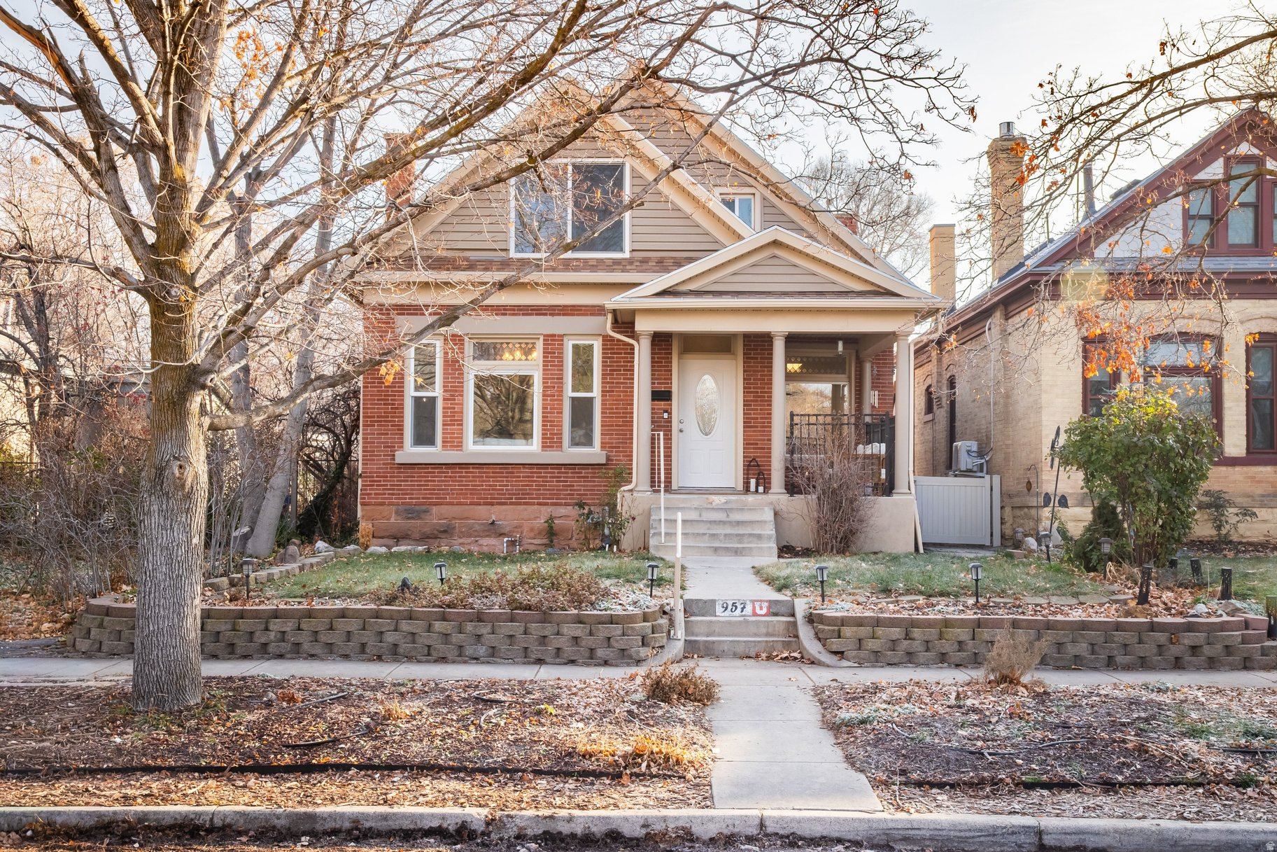 HAMPTONS - Residential