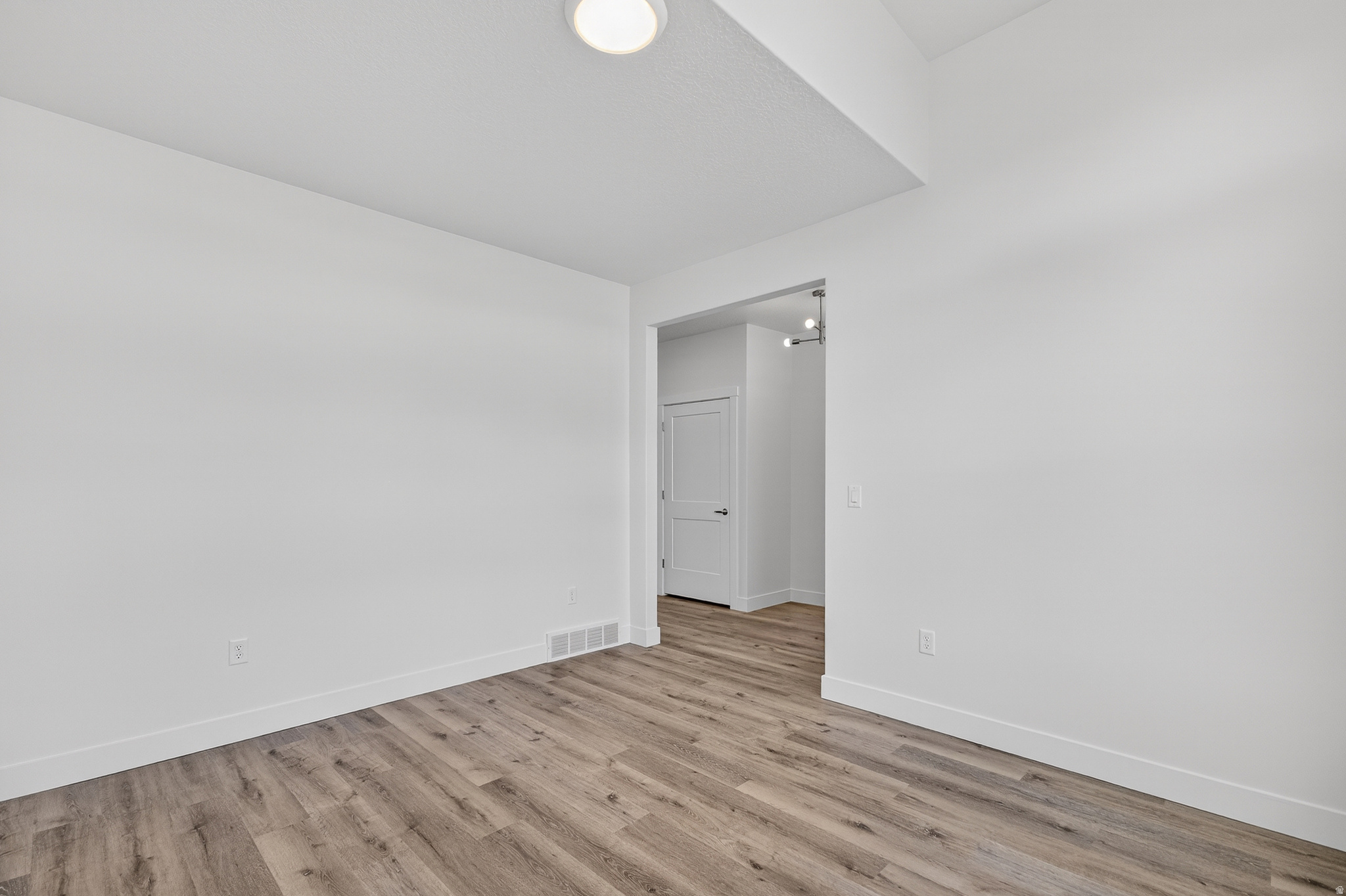 RIVERWOOD - Residential