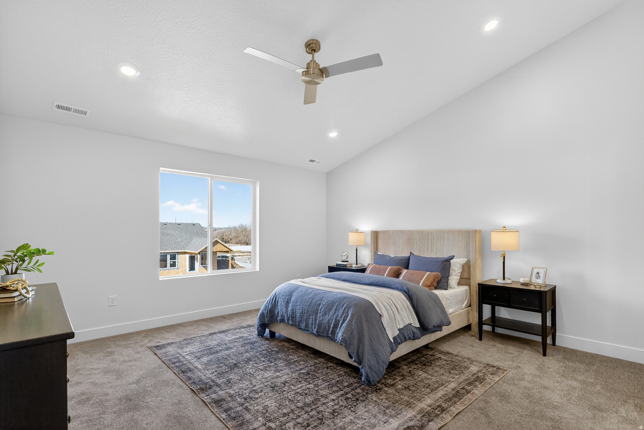 RIVERWOOD - Residential