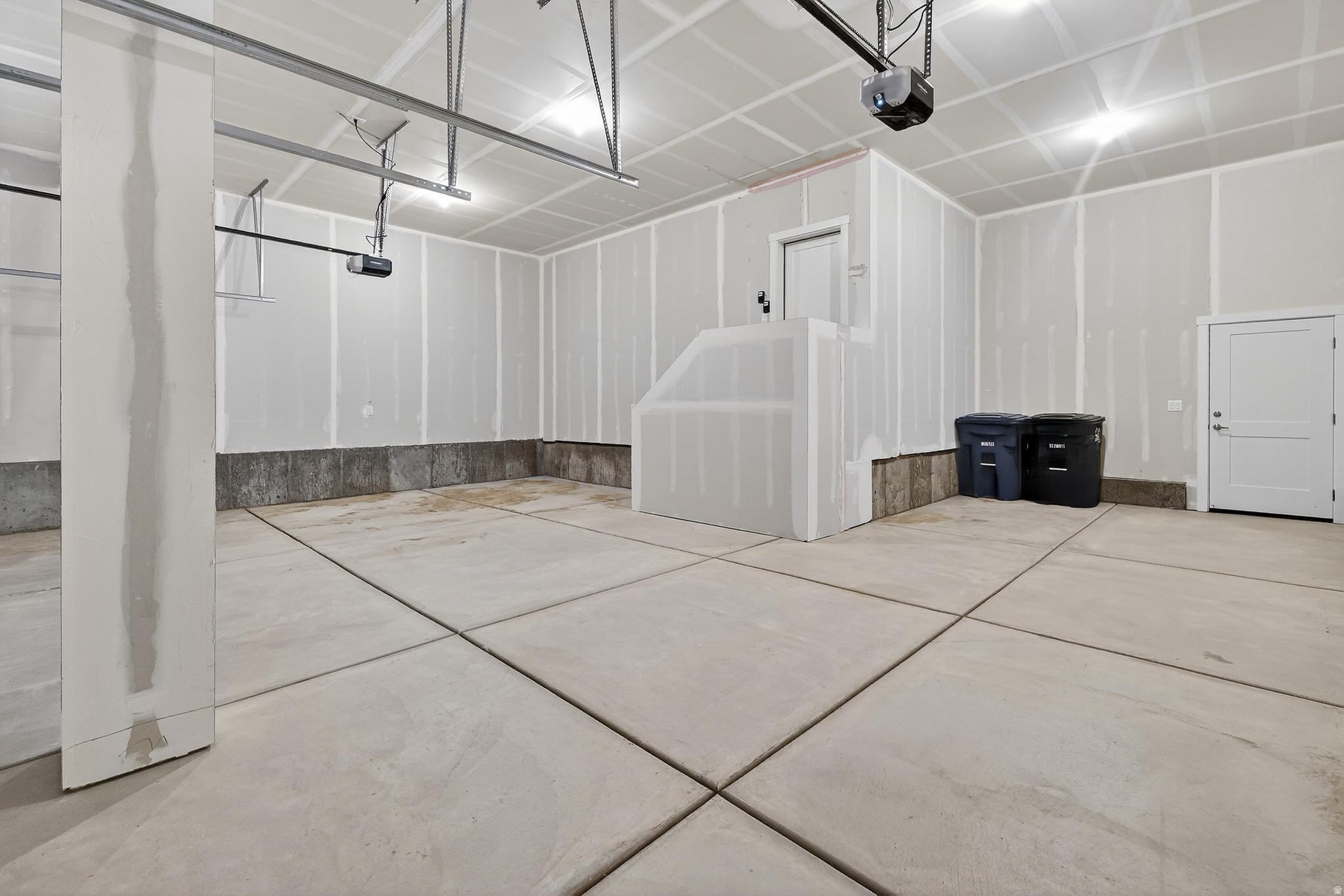 RIVERWOOD - Residential