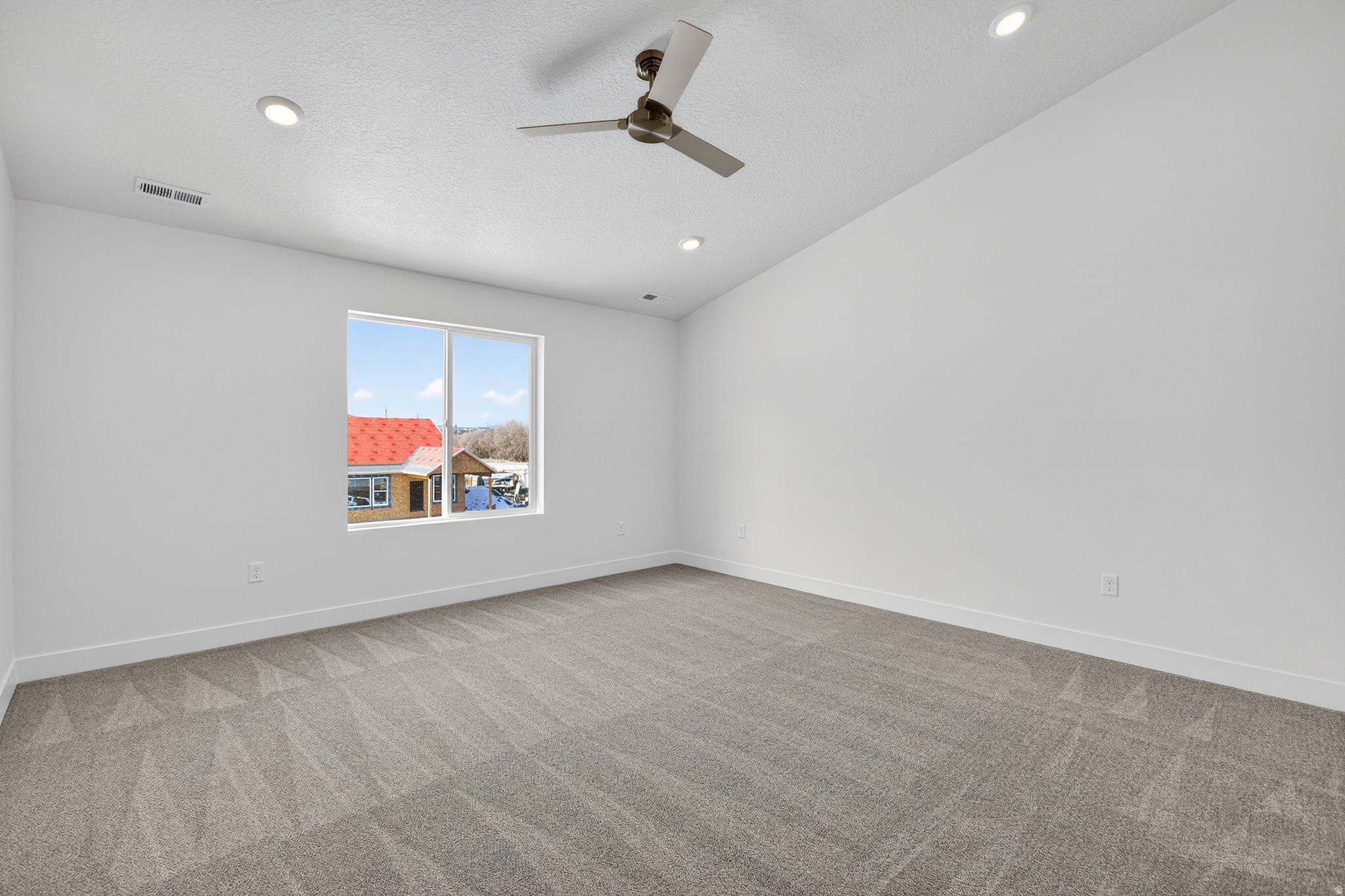 RIVERWOOD - Residential