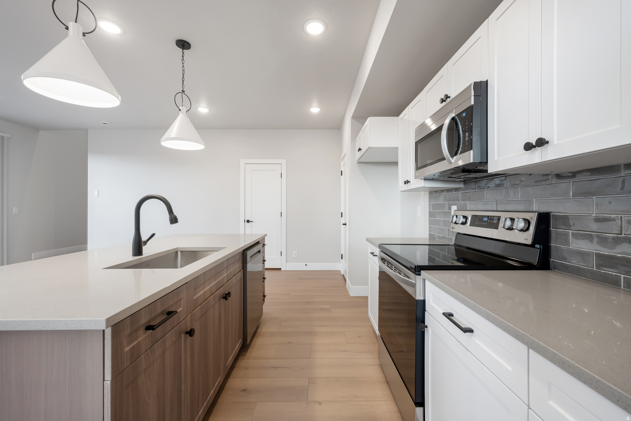 RISE AT CORAL CANYON - Residential