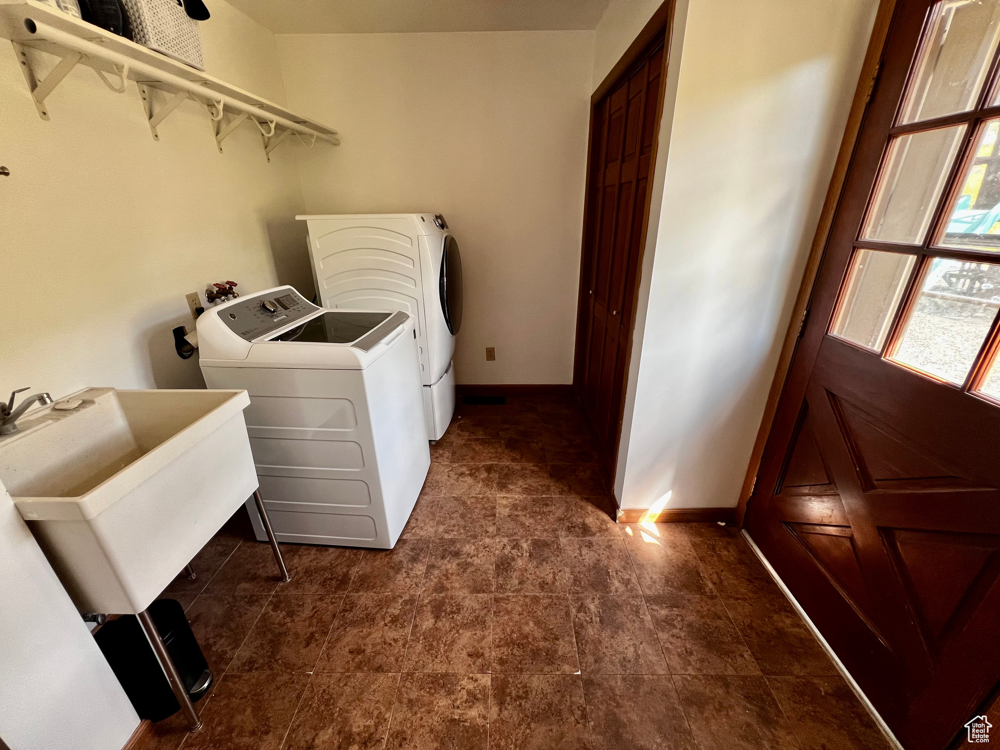 CEDAR VIEW 1ST ADDITION - Residential