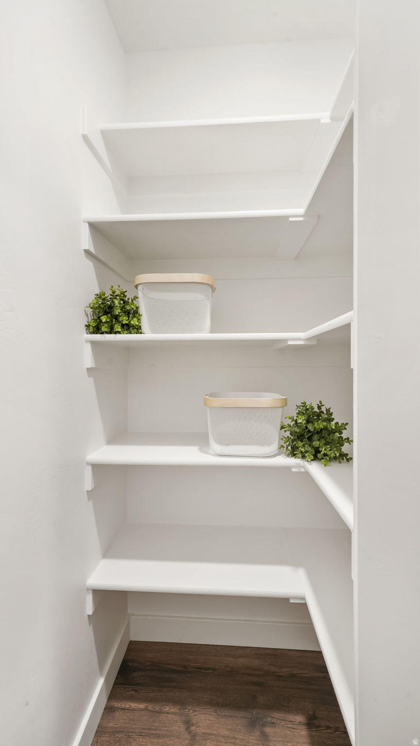 NORTHSHORE - Residential