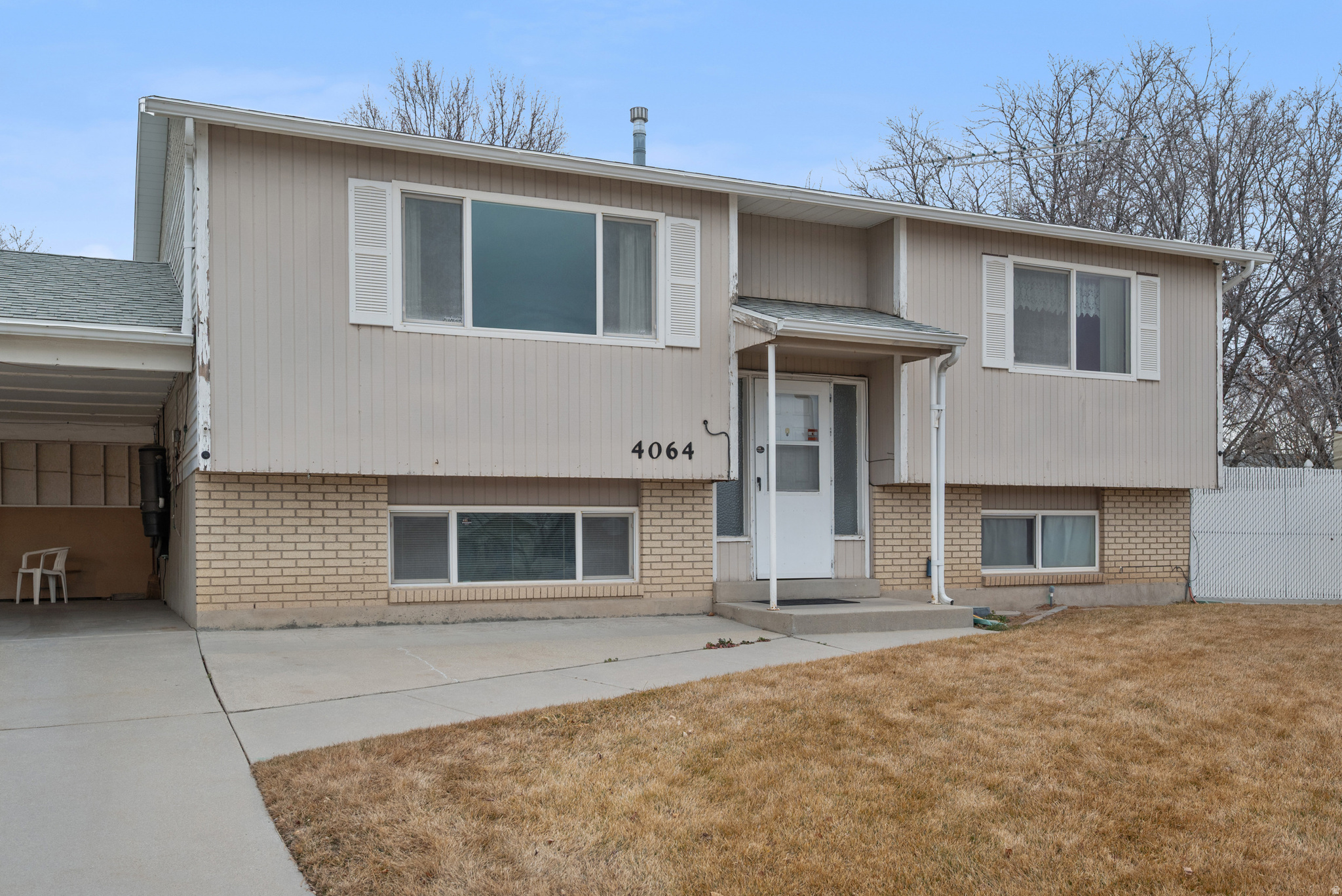 4064 W AQUARIUS CIR S