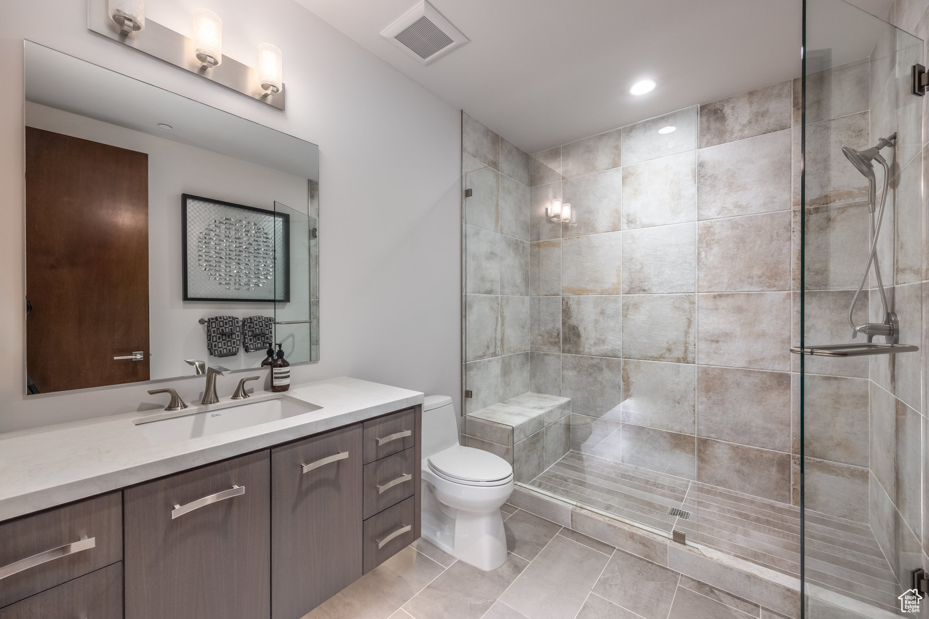 ENCLAVE AT SUN CANYON PUD - Residential