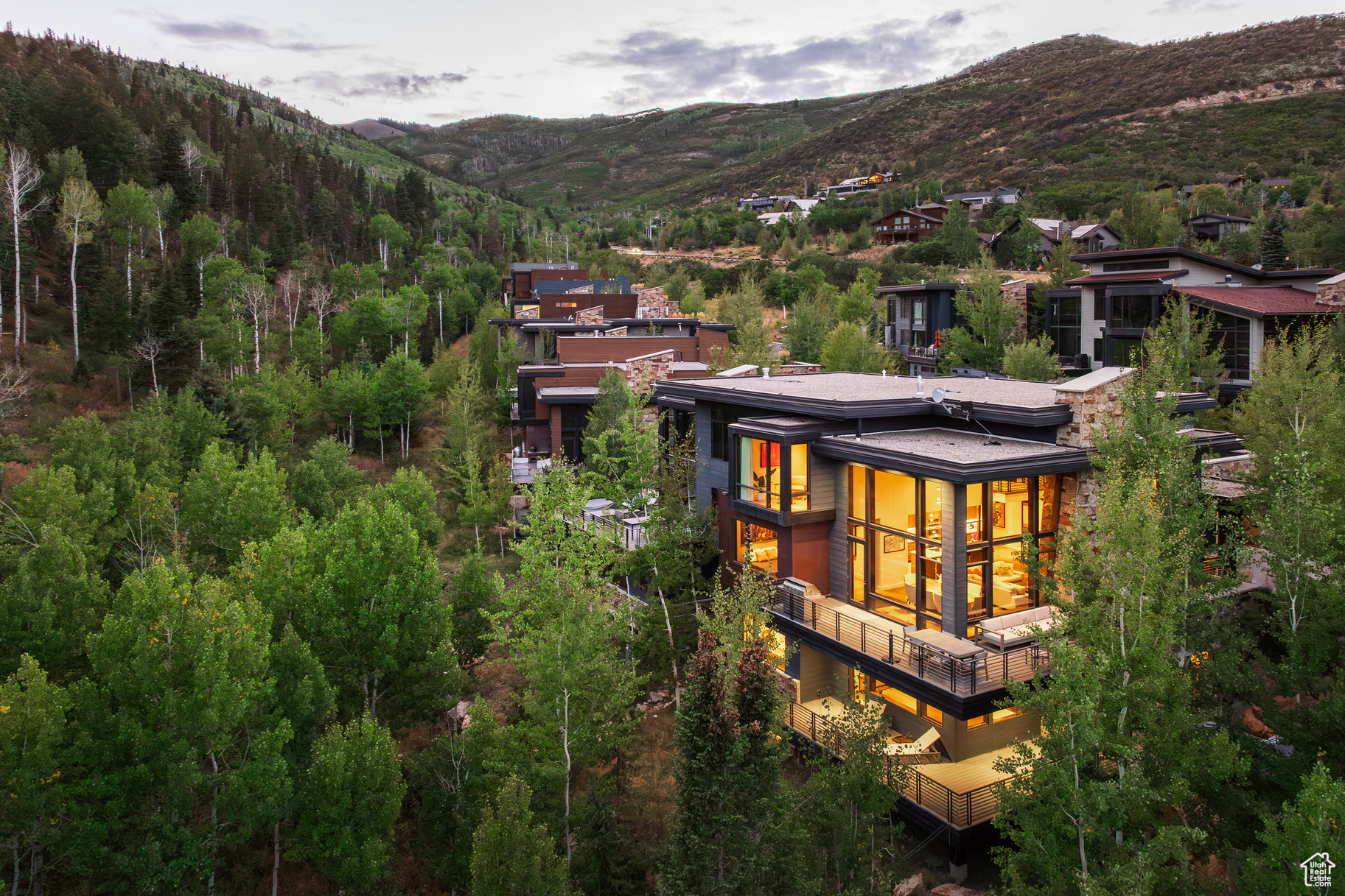ENCLAVE AT SUN CANYON PUD - Residential