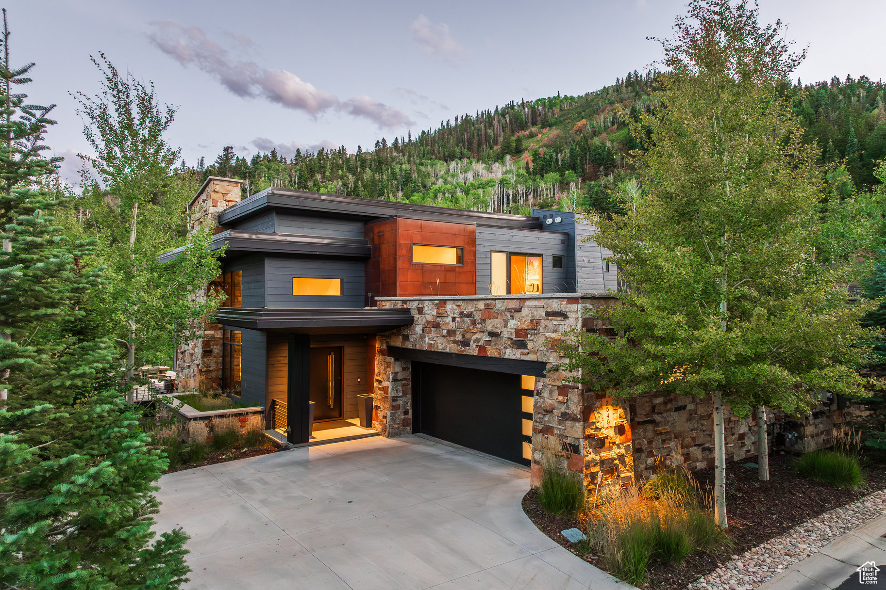 ENCLAVE AT SUN CANYON PUD - Residential