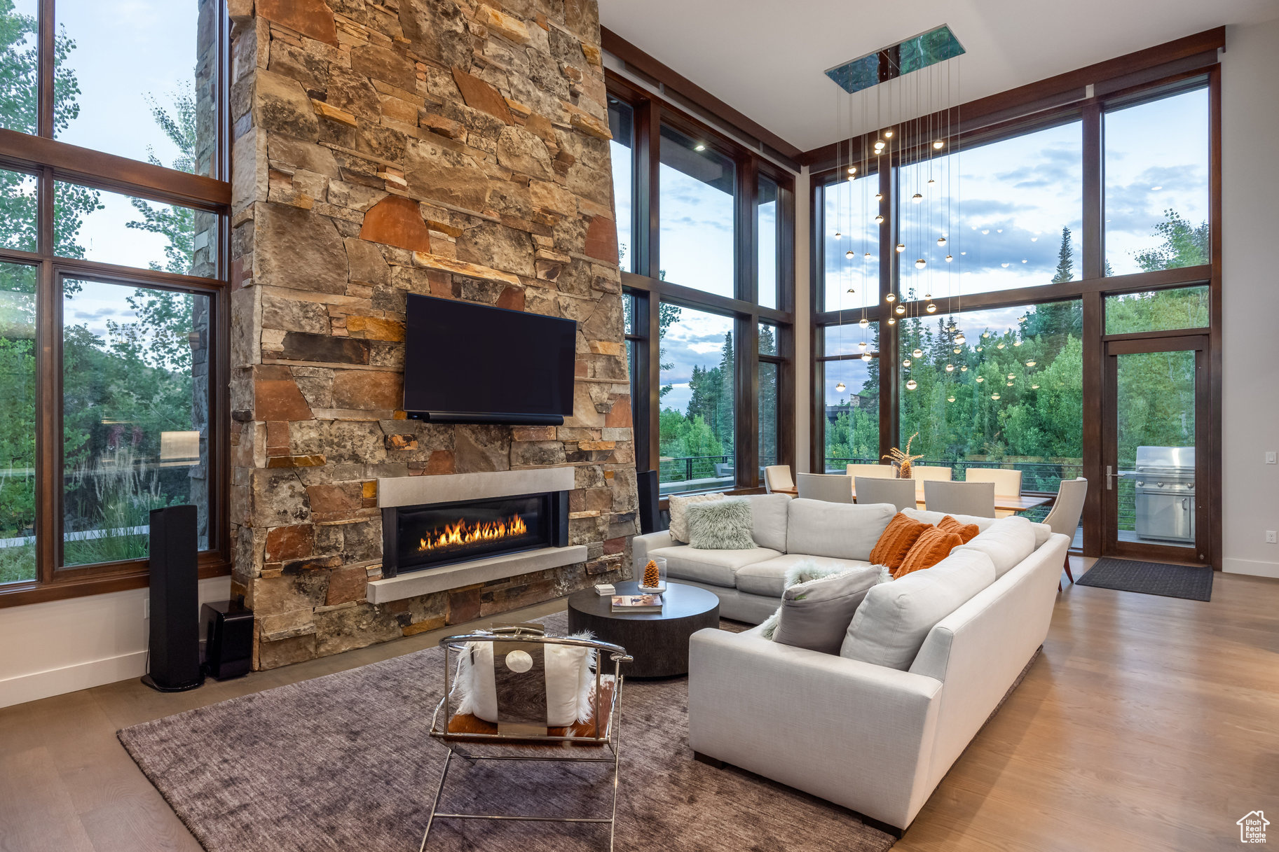 ENCLAVE AT SUN CANYON PUD - Residential