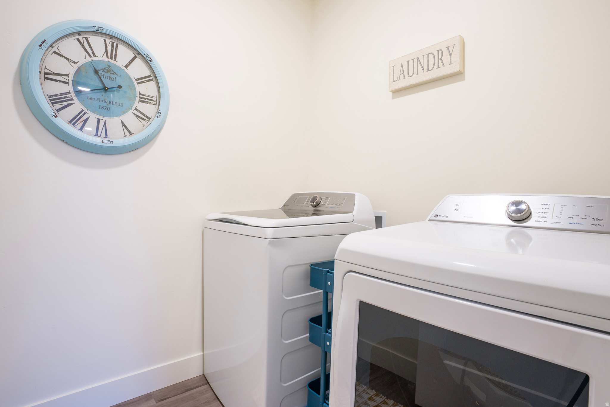 DAYBREAK - Residential