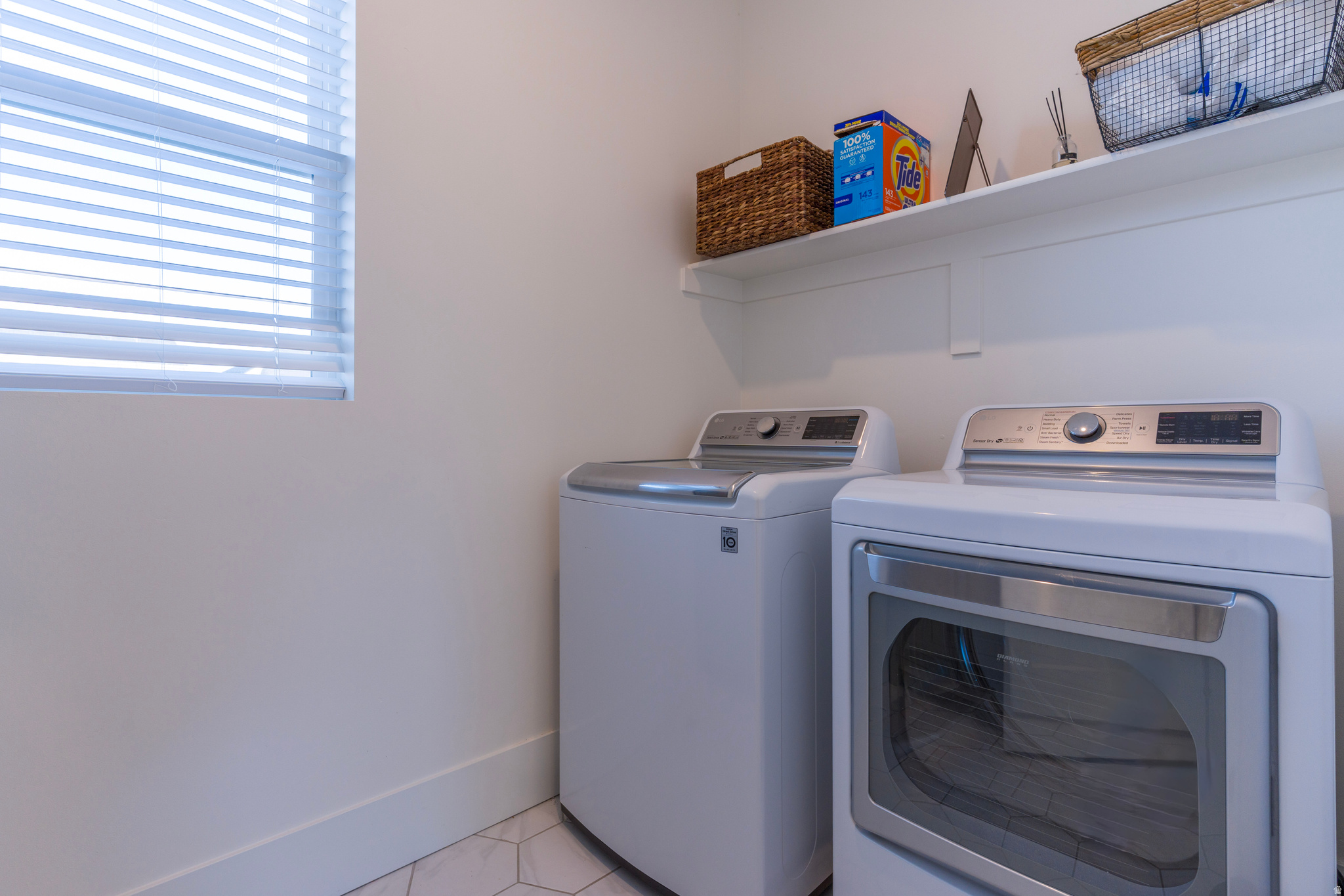 DAYBREAK - Residential