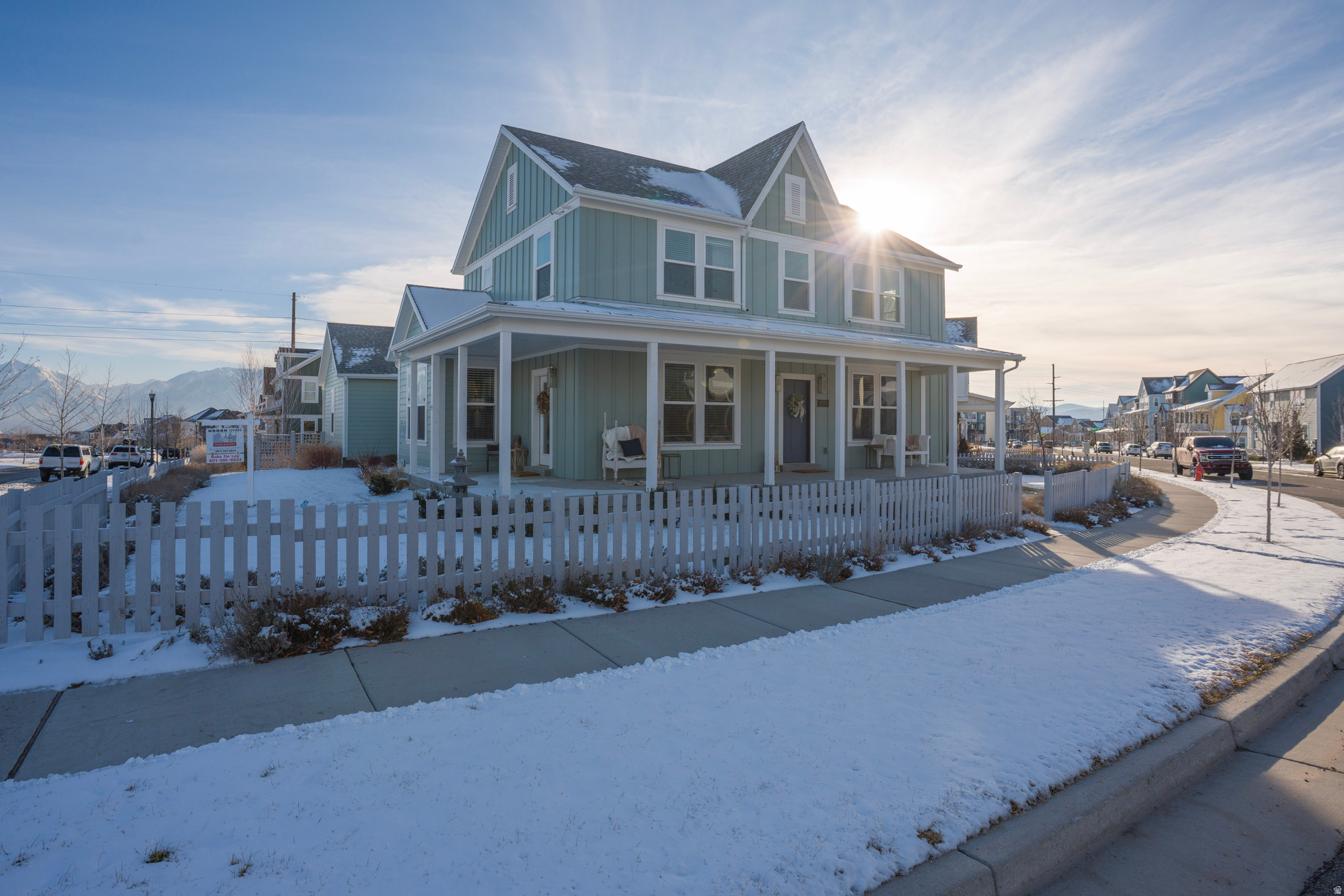 DAYBREAK - Residential