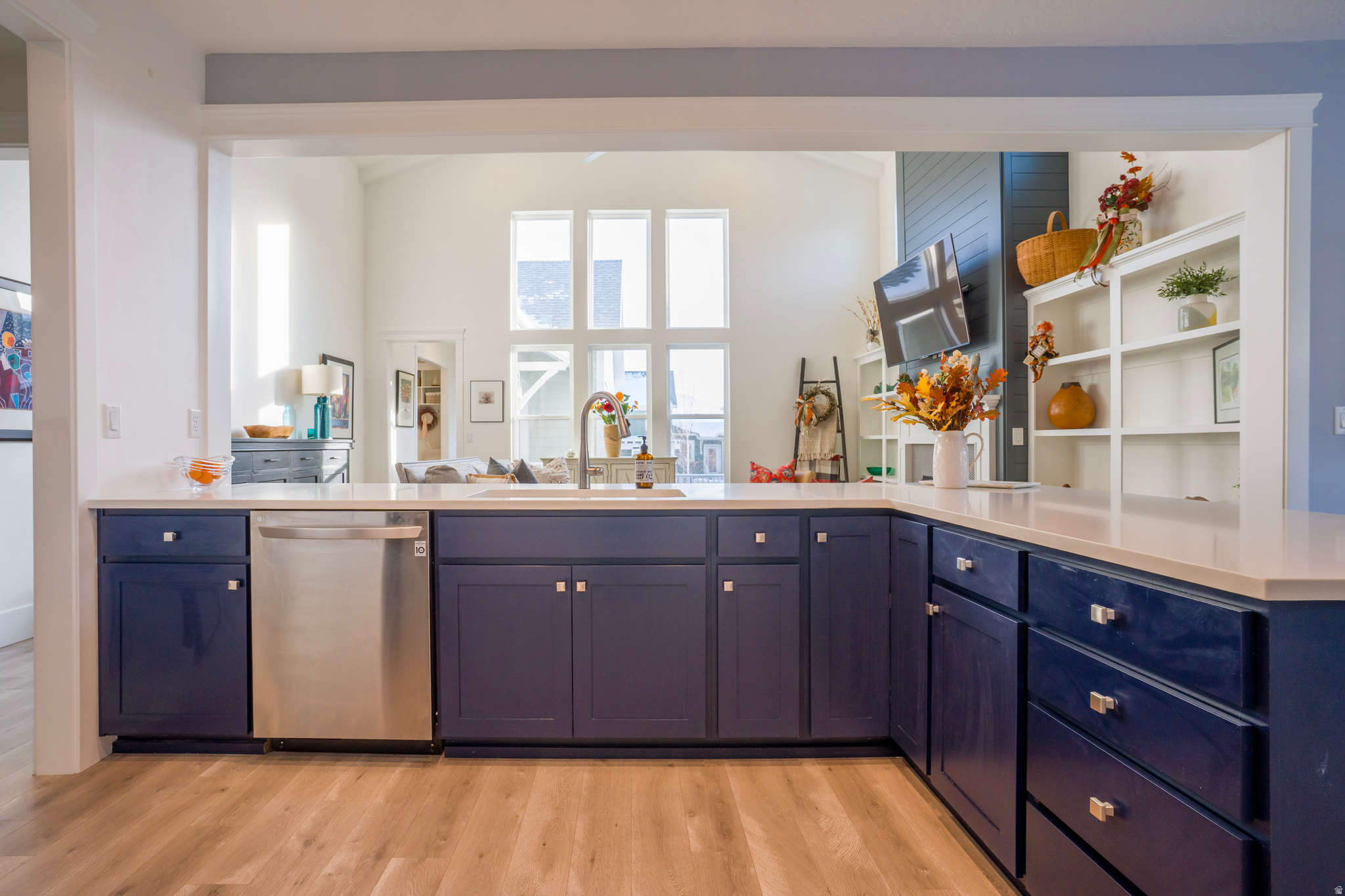 DAYBREAK - Residential