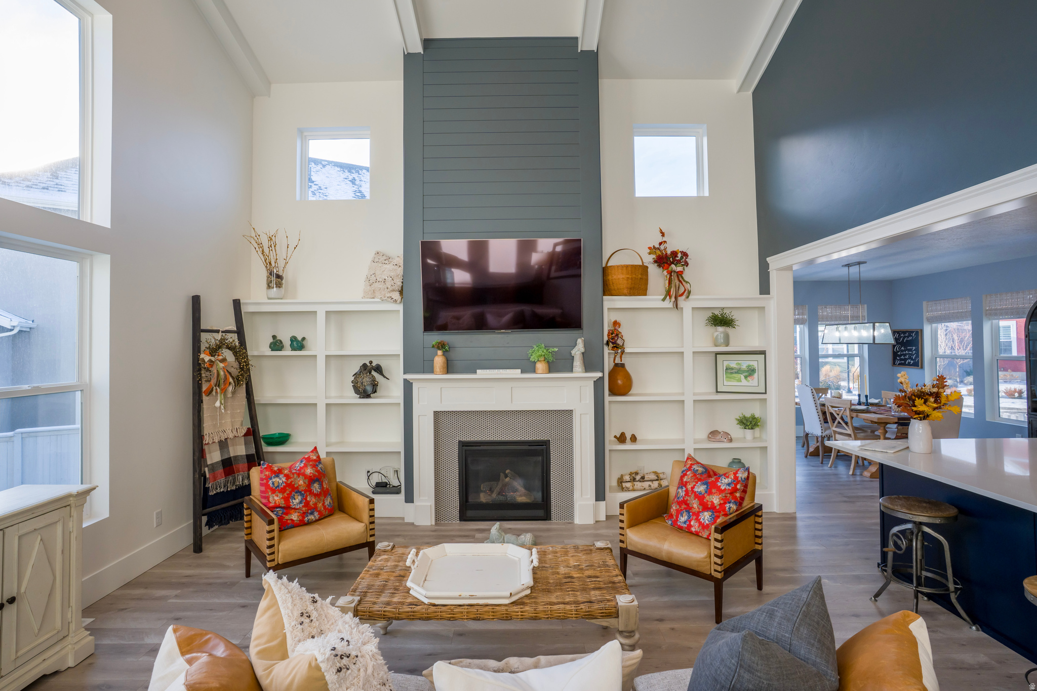 DAYBREAK - Residential