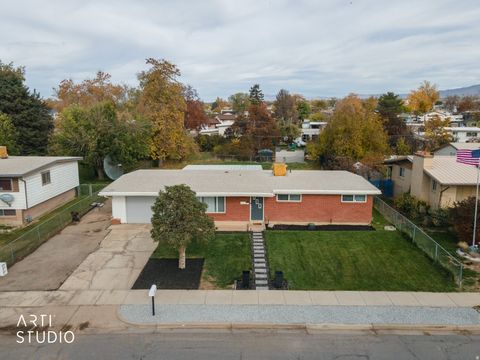 Tiny photo for 1916 W GREGORY DR, Layton, UT 84041 (MLS # 2121617)