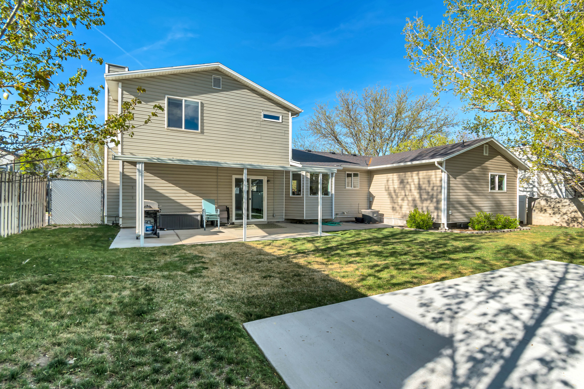 CHARING CROSS - Residential