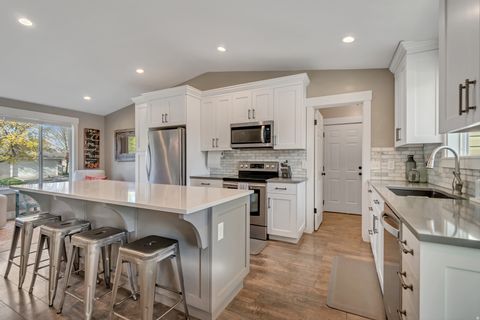 Tiny photo for 2587 SILVER CREEK DR, Riverton, UT 84065 (MLS # 2149141)