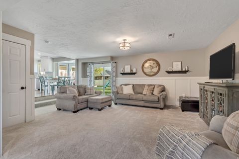 Tiny photo for 2587 SILVER CREEK DR, Riverton, UT 84065 (MLS # 2149141)