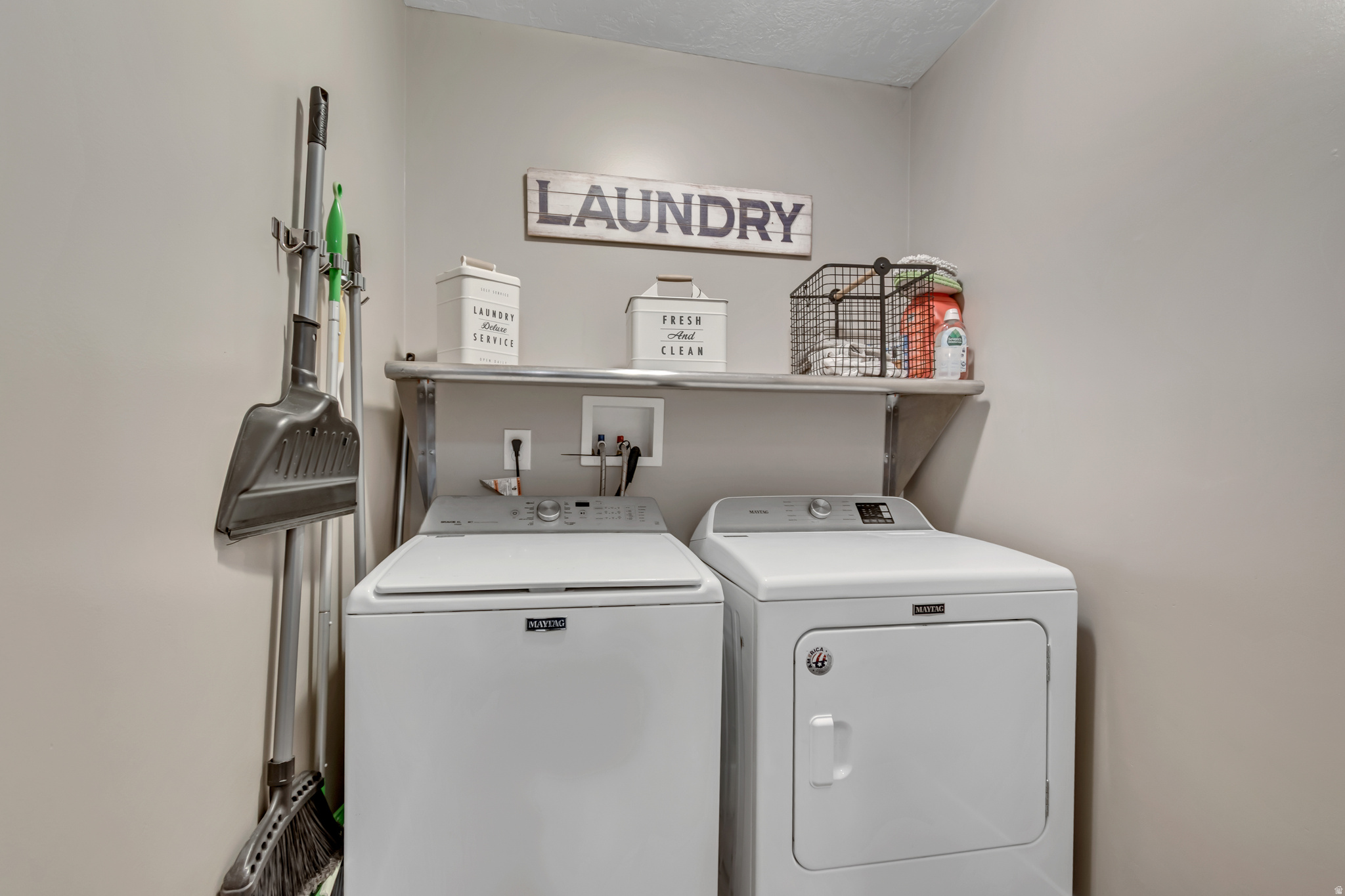 CHARING CROSS - Residential