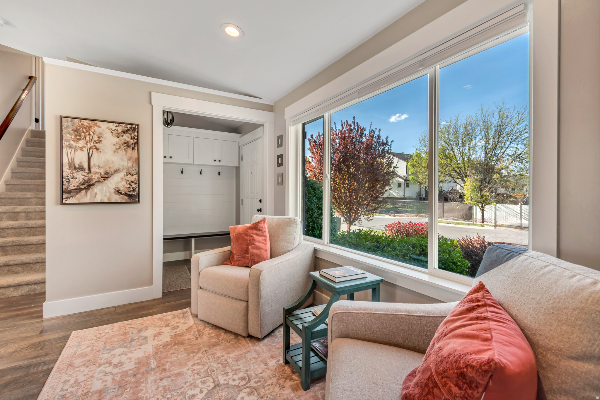 CHARING CROSS - Residential