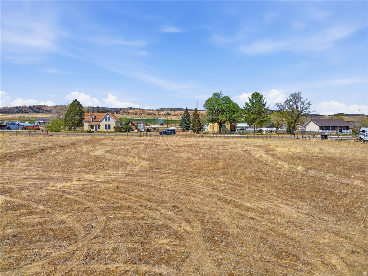 PLAT A, MAYFIELD TOWNSITE, CONT 1.2 - Land