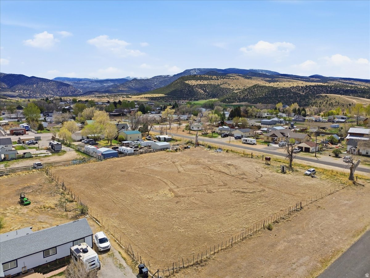 PLAT A, MAYFIELD TOWNSITE, CONT 1.2 - Land