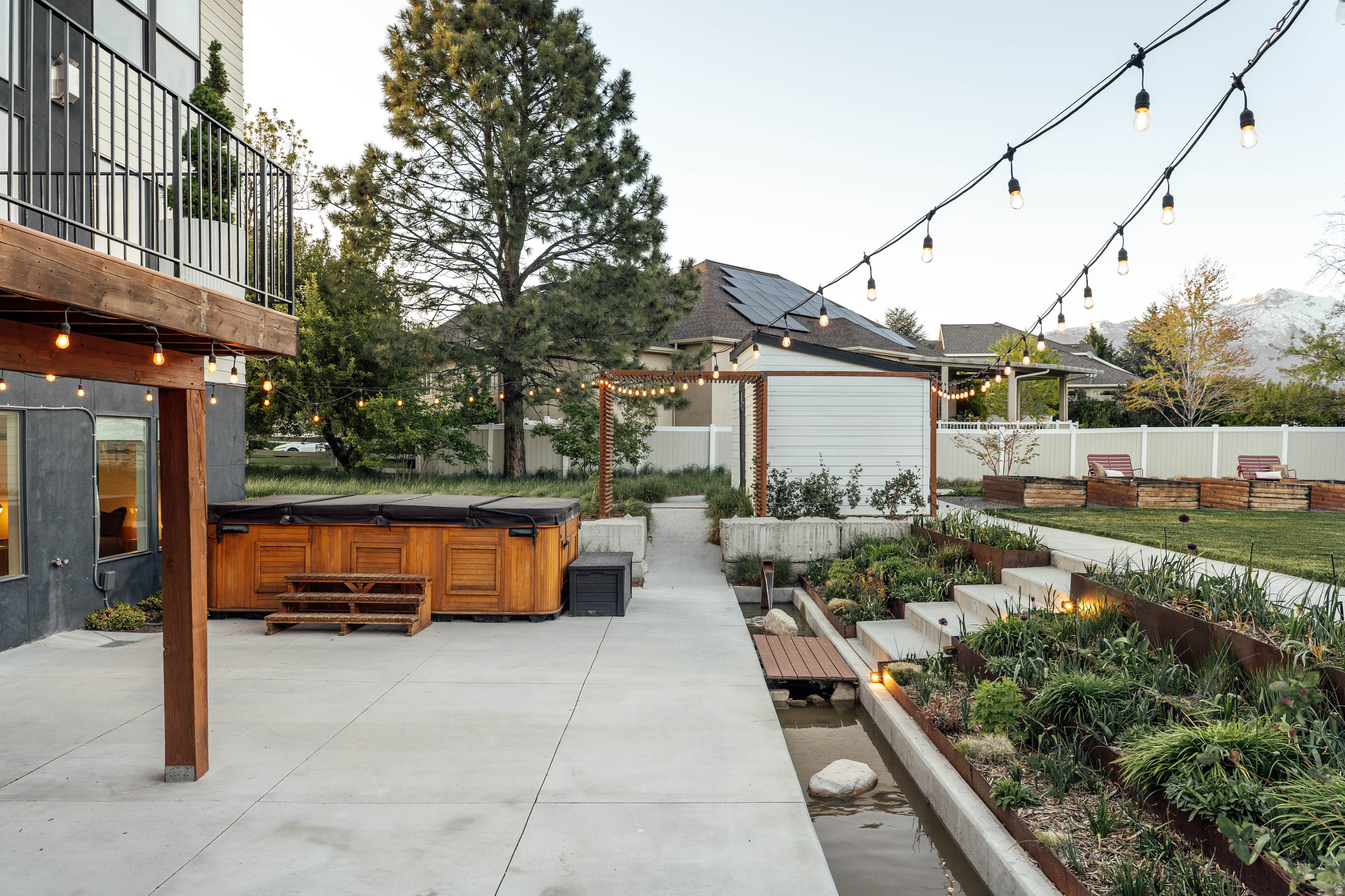 QUAIL VIEW - Residential