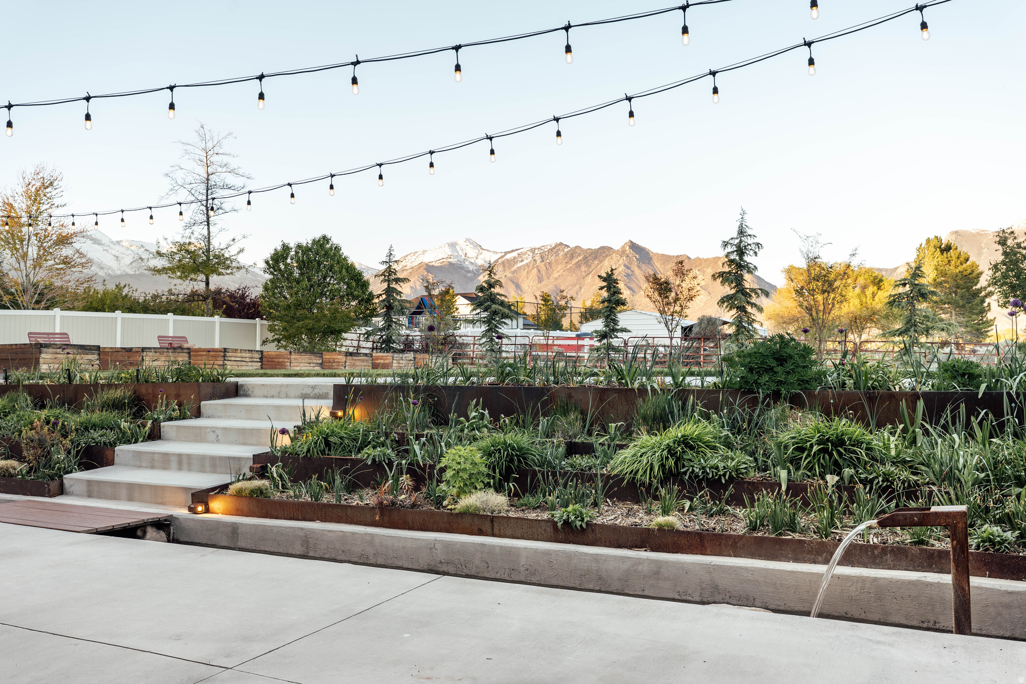 QUAIL VIEW - Residential