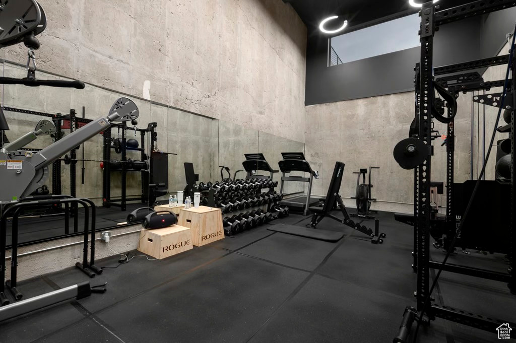 Highland, Utah 84003, United States, 4 Bedrooms Bedrooms, ,4 BathroomsBathrooms,Residential,Pending,110879