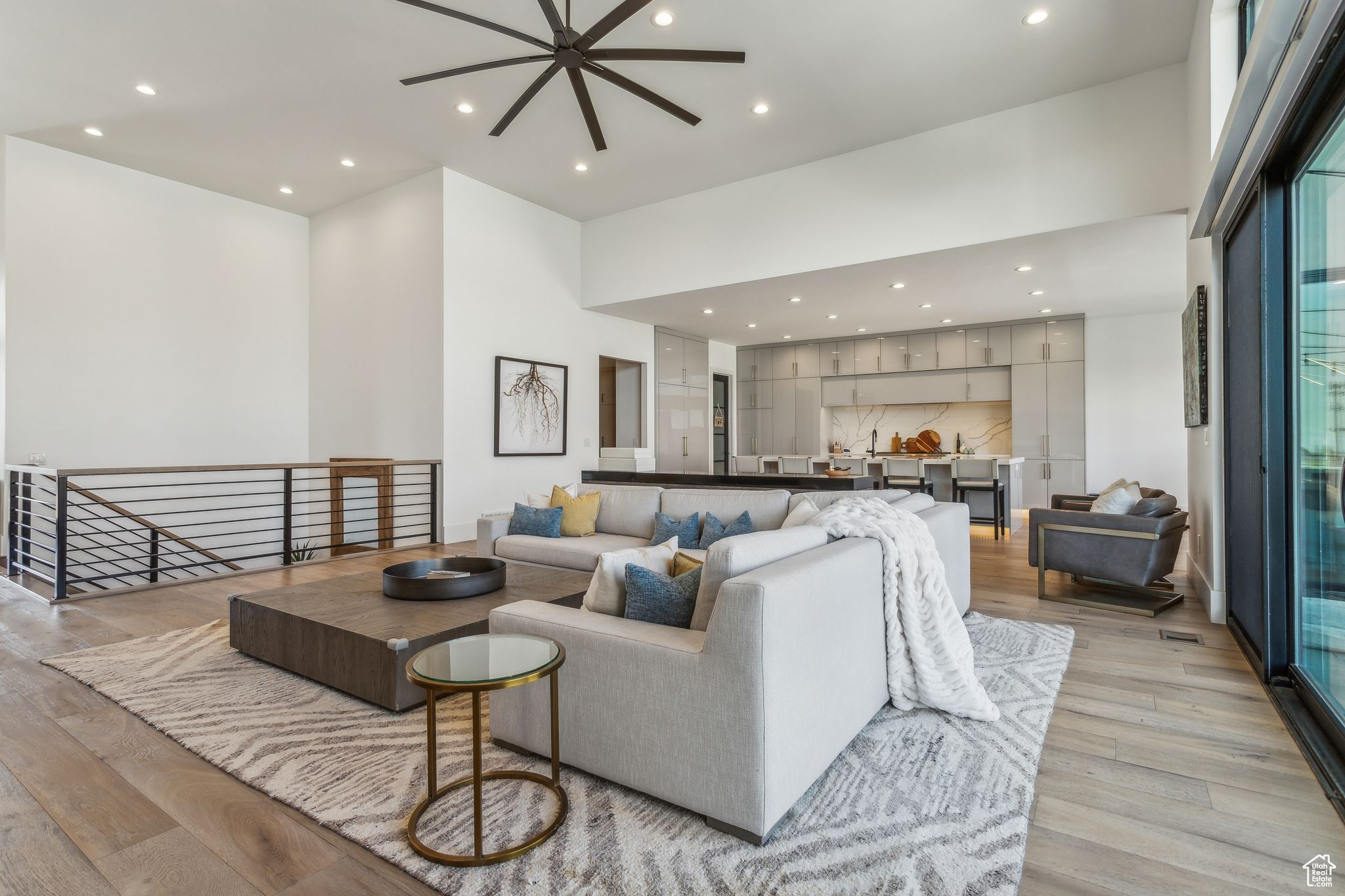 Highland, Utah 84003, United States, 4 Bedrooms Bedrooms, ,4 BathroomsBathrooms,Residential,Pending,110879