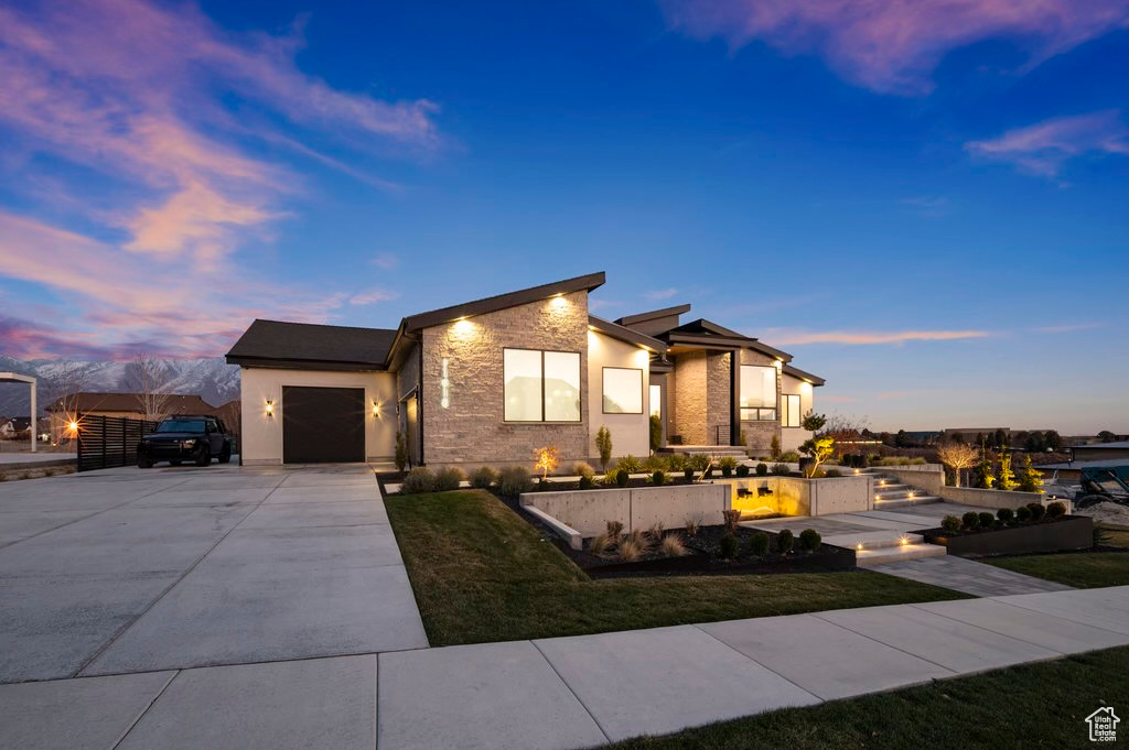 Highland, Utah 84003, United States, 4 Bedrooms Bedrooms, ,4 BathroomsBathrooms,Residential,Pending,110879