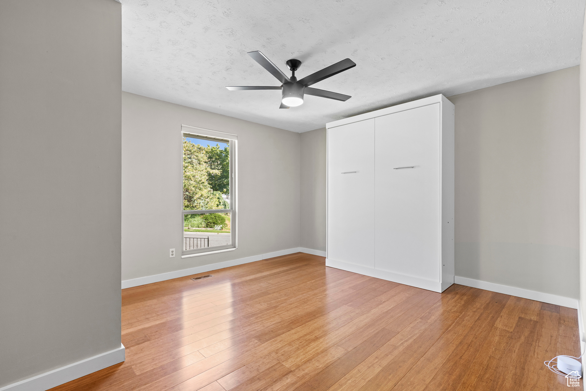 LAKEVIEW ESTATES - Residential