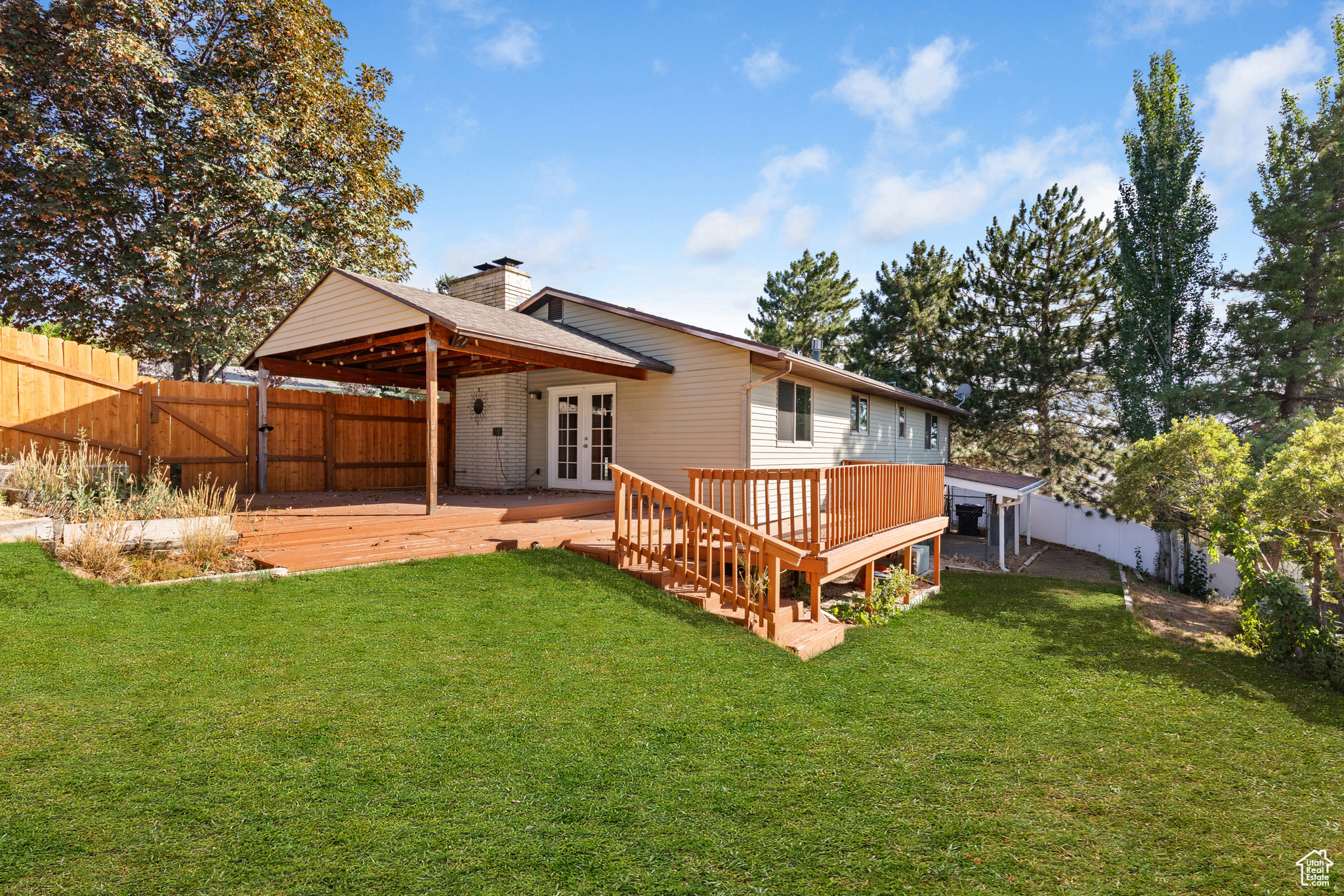 LAKEVIEW ESTATES - Residential