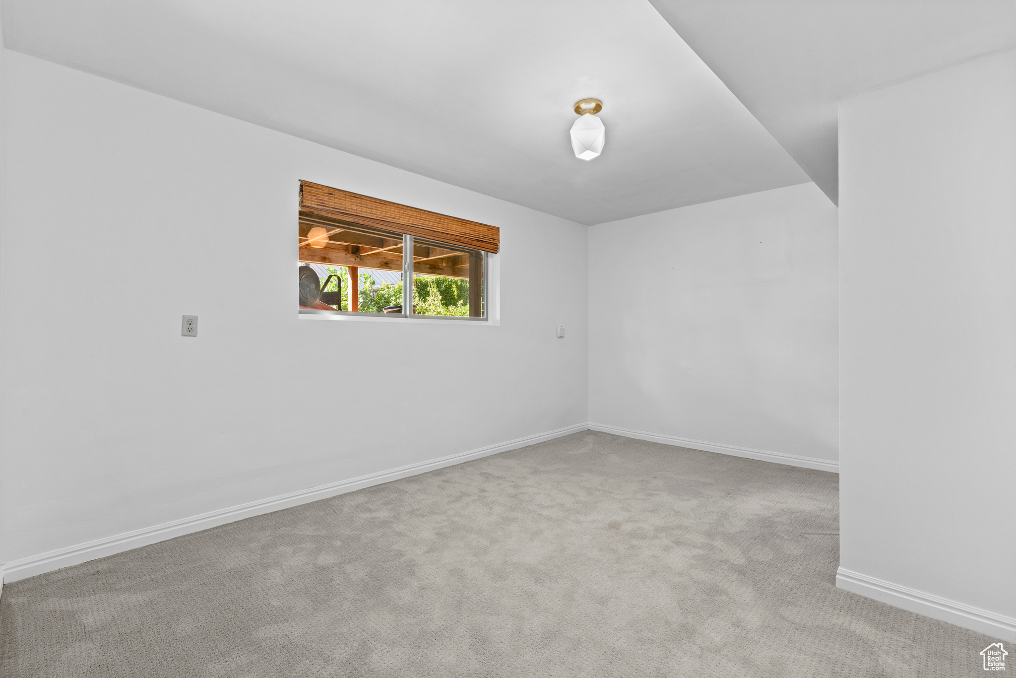 LAKEVIEW ESTATES - Residential