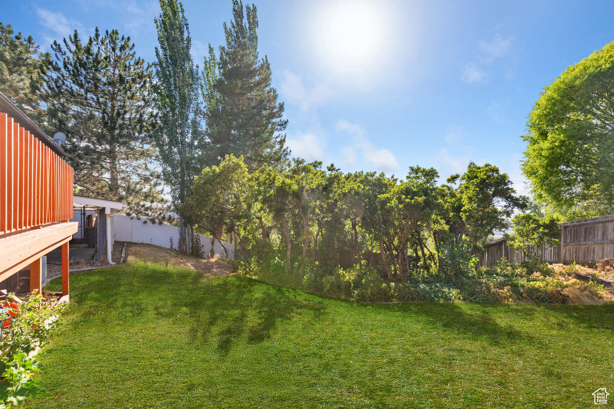 LAKEVIEW ESTATES - Residential