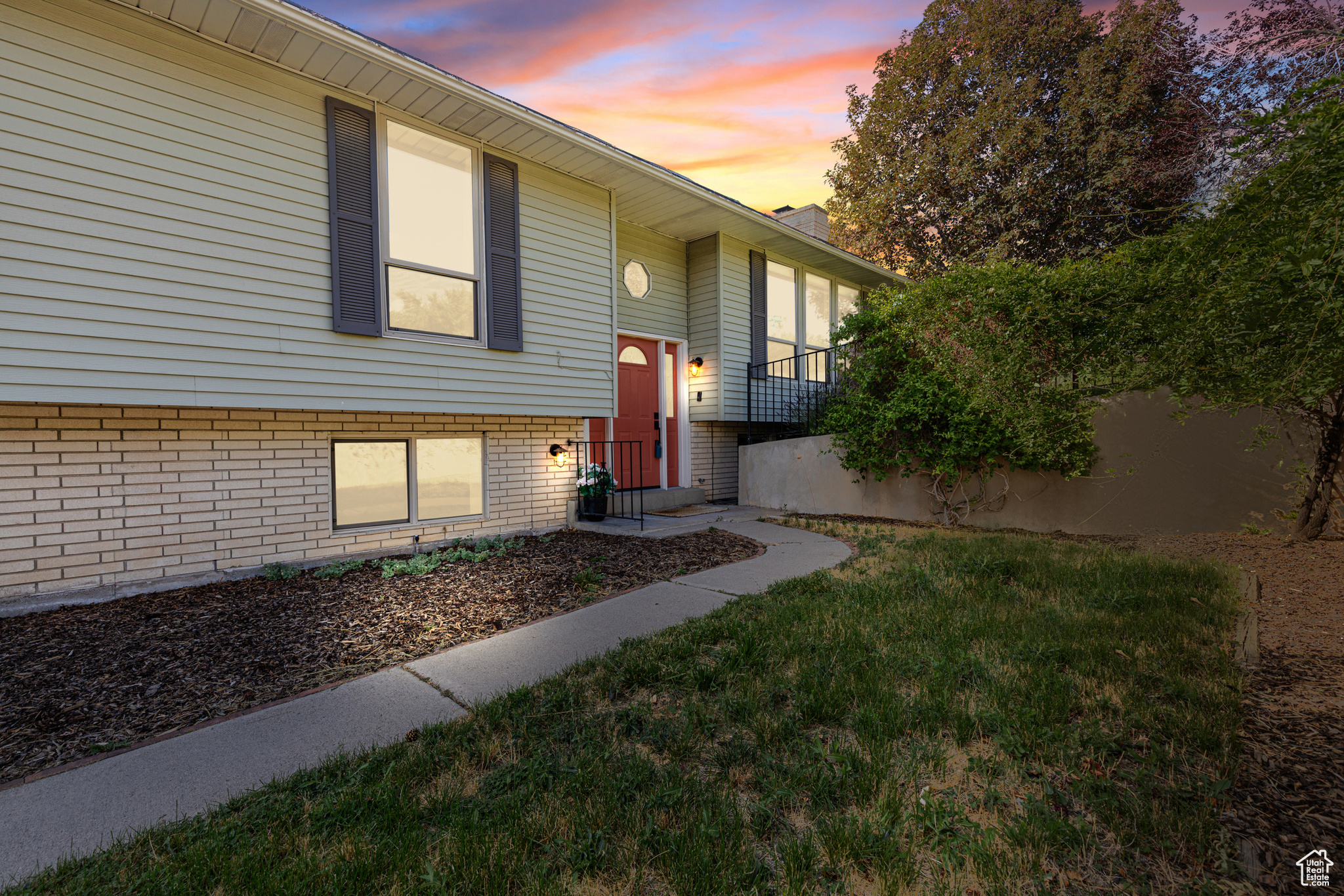 LAKEVIEW ESTATES - Residential