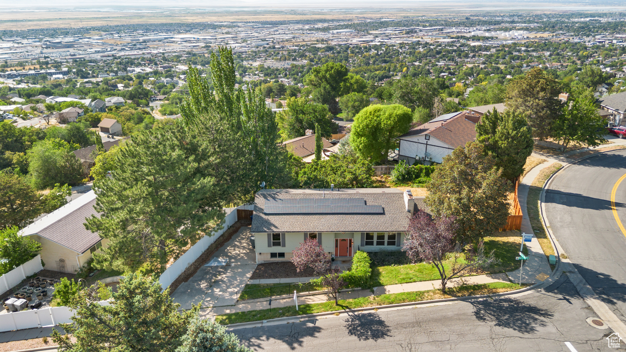 LAKEVIEW ESTATES - Residential