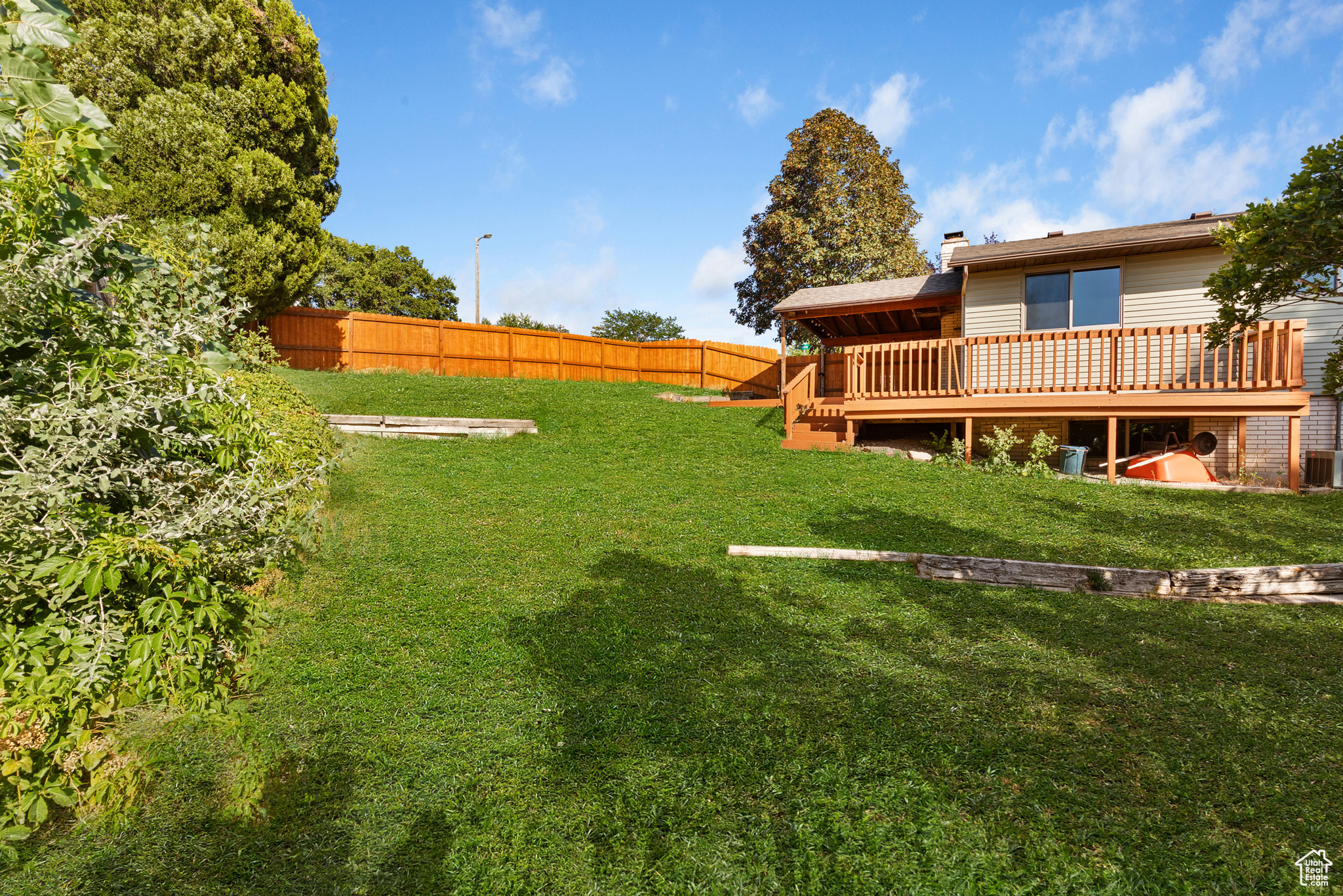 LAKEVIEW ESTATES - Residential