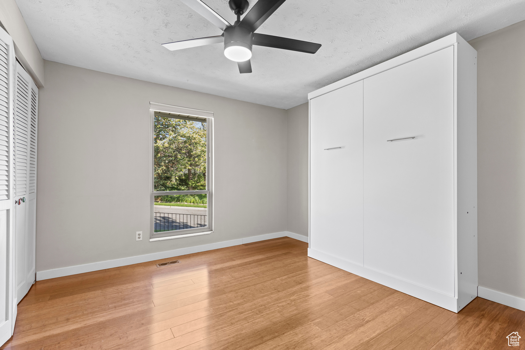 LAKEVIEW ESTATES - Residential