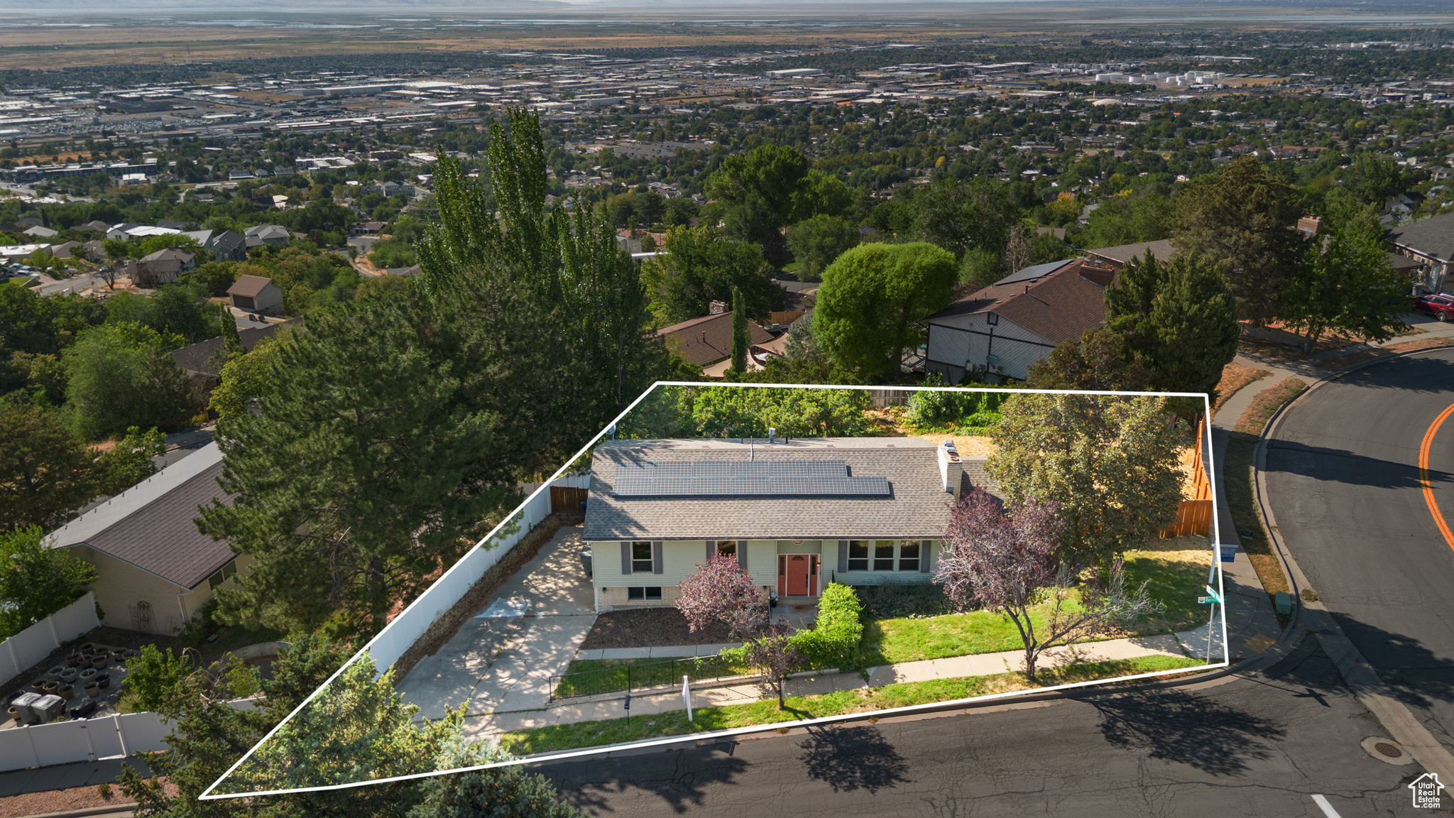 LAKEVIEW ESTATES - Residential