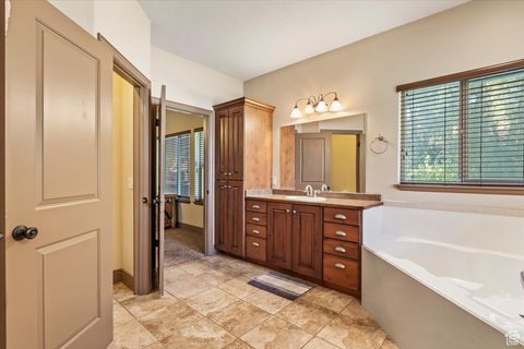 Tiny photo for 1586 W ROCK HOLLOW DR, Bluffdale, UT 84065 (MLS # 2115588)
