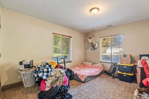 Tiny photo for 1586 W ROCK HOLLOW DR, Bluffdale, UT 84065 (MLS # 2115588)