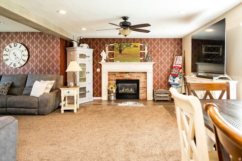 Tiny photo for 5204 S BRIGHT MORNING CIR, Taylorsville, UT 84123 (MLS # 2150866)