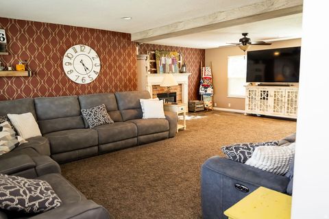 Tiny photo for 5204 S BRIGHT MORNING CIR, Taylorsville, UT 84123 (MLS # 2150866)